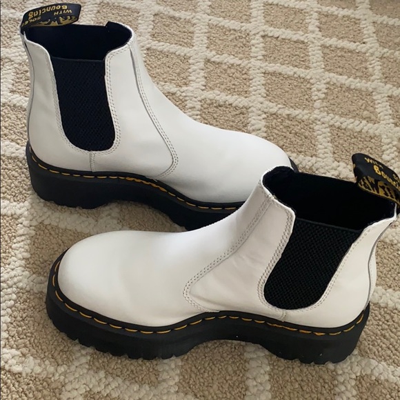 Dr martens quad Chelsea platform boot - Picture 5 of 5